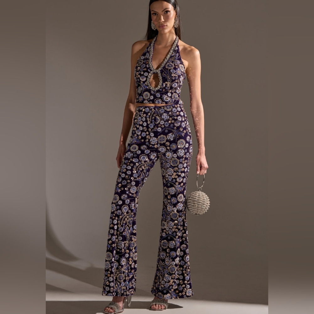 QUEEN OF EVERYTHING RHINESTONE FLARE PANT - M